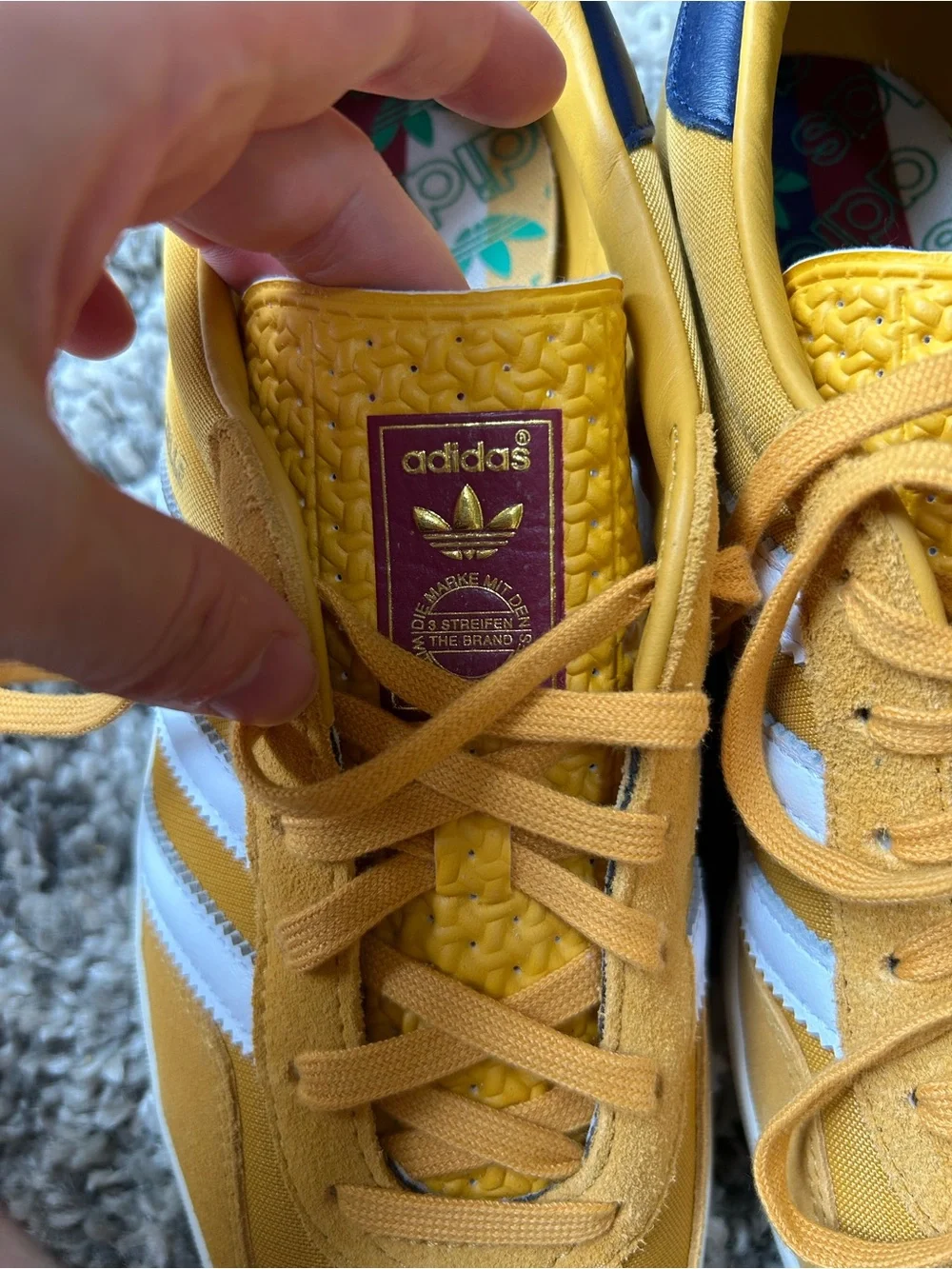Adidas Gazelle Sneakers in Mustard Yellow, Navy and White unisex